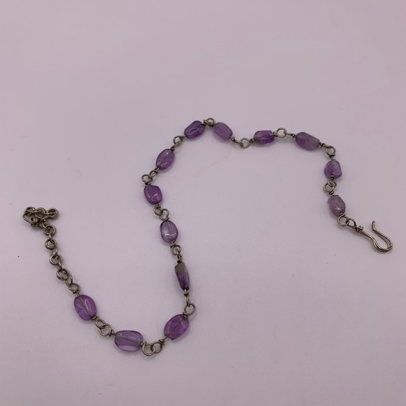 Lovely dainty silver tone and amethyst bracelet - Picture 3 of 4